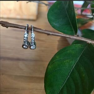 18 Kt White gold & Diamond earrings